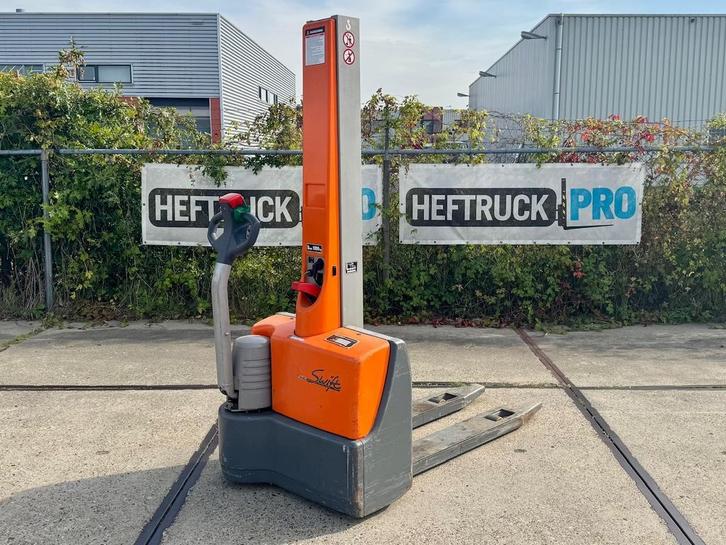 Jungheinrich MIC EMC10 hh 156 cm (2000) compact MET VIDEO, Zakelijke goederen, Machines en Bouw | Heftrucks en Intern transport