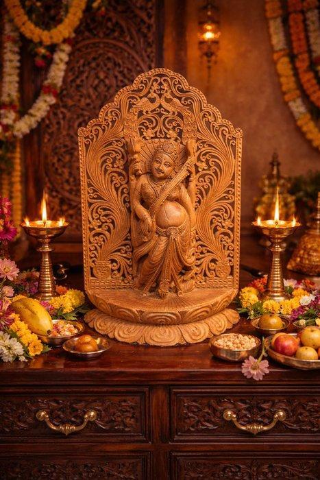 Beeld, Saraswati met veena - 34 cm - Hout, Antiek en Kunst, Kunst | Niet-Westerse kunst