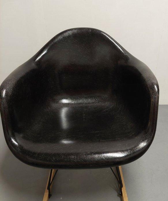 Herman Miller - Charles & Ray Eames - Schommelstoel - RAR -, Antiek en Kunst, Antiek | Meubels | Stoelen en Sofa's