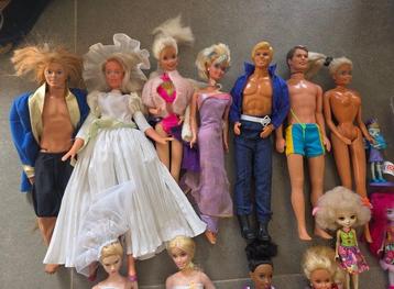 Mattel - Poupée Barbie 25 poupées Mattel dont 6 des années beschikbaar voor biedingen