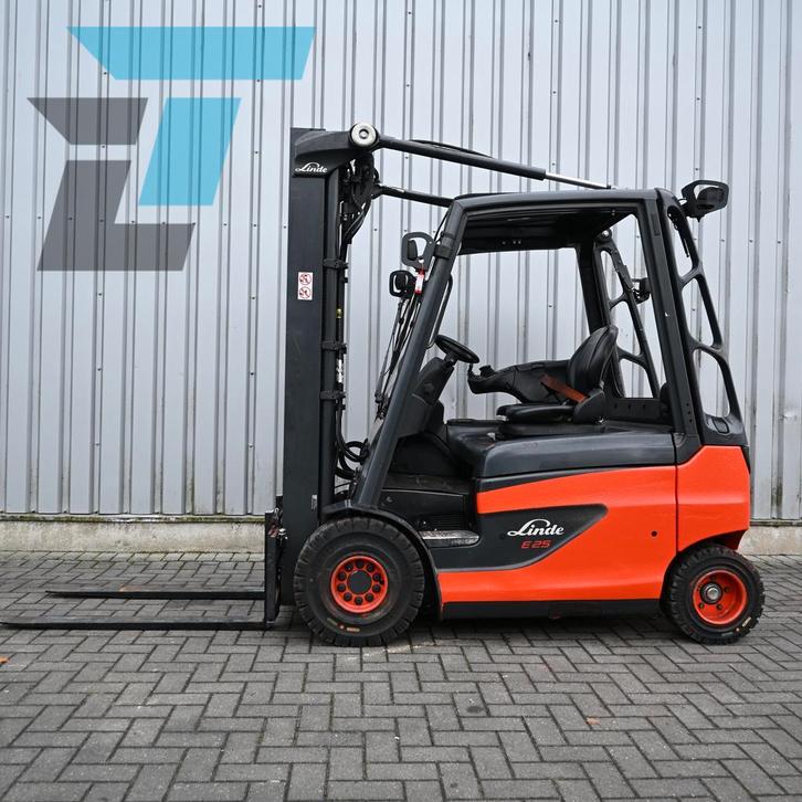Linde E25-01 Elektrische heftruck, Articles professionnels, Machines & Construction | Chariots élévateurs & Transport interne