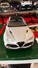 Bburago 1:18 - Modelauto - Alfa Romeo Giulia GTA Série