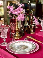 Spectaculair tafelkleed in fuchsia kleur, zeer intens -, Nieuw