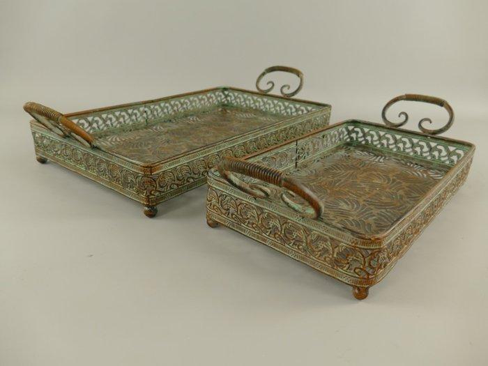 Dienblad (2) - metal, Antiek en Kunst, Curiosa en Brocante