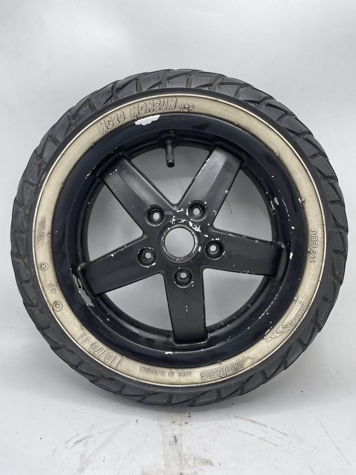 Voorwiel / Velg / Vespa met band / Zwart, Fietsen en Brommers, Brommeronderdelen | Scooters, Frame, Overige merken, Ophalen of Verzenden