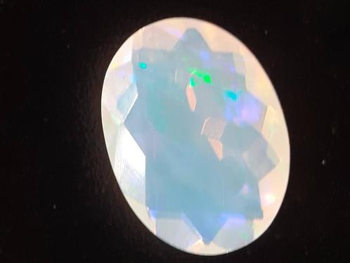 Natural Play-of-Color Crystal Opal - 1.70 ct - Oval - unheat, Bijoux, Sacs & Beauté, Pierres précieuses, Envoi