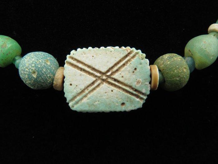 Égypte ancienne Collier composé de perles de verre et de, Bijoux, Sacs & Beauté, Bijoux anciens