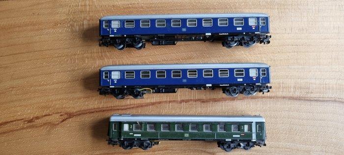 Märklin H0 - 4053 + 4037 + 4051 + 3000 tenderlok -, Hobby en Vrije tijd, Modeltreinen | H0
