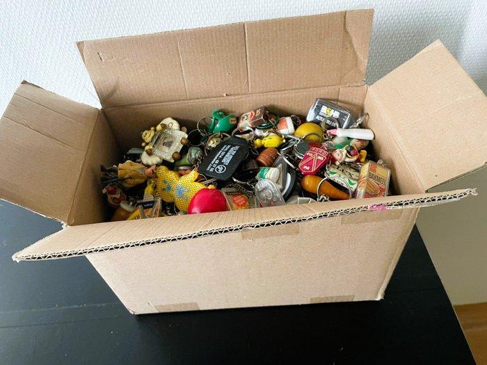 Sleutelhanger verzameling (1960s / 1970s) - Sleutelhanger, Antiek en Kunst, Antiek | Speelgoed