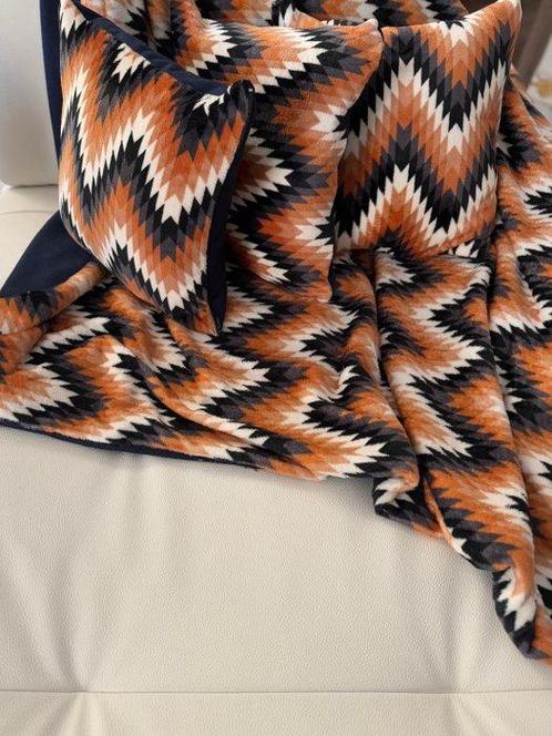 Elegante set samengesteld uit plaid en motief zigzag blauw -, Antiek en Kunst, Antiek | Tapijten, Tafelkleden en Textiel
