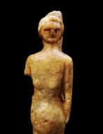 Oud-Grieks - Mythologische beeldje van albast - tweede /
