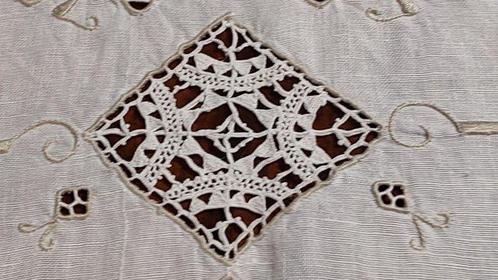 Nappe (5) - 215 cm - 165 cm - Anciennes broderies, Antiek en Kunst, Antiek | Tapijten, Tafelkleden en Textiel