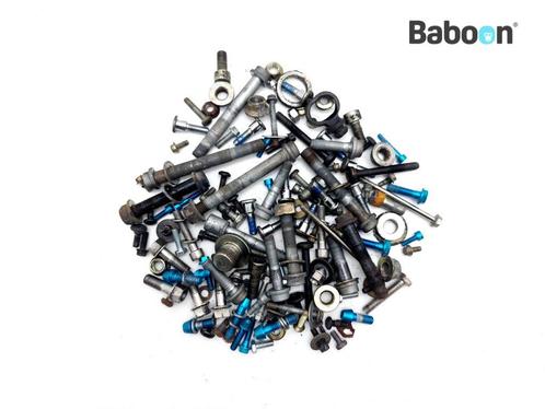 Bouten en Moeren Triumph Speed Triple 955 1997-1998 (T509, Motoren, Onderdelen | Overige, Gebruikt, Verzenden