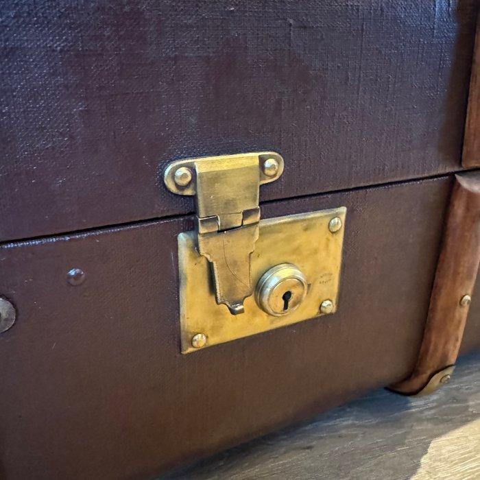 Atlas hutkoffer - scheepskoffer - Steamer-trunk - Reiskoffer, Antiek en Kunst, Curiosa en Brocante