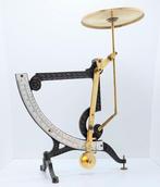 Balance postale - fer forgé, Laiton, Émail