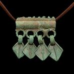 Viking periode Brons Sorcerer’s Amulet with Four Duck Feet -