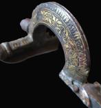 Romain antique Bronze, Bronze doré, Or Fibule en arbalète