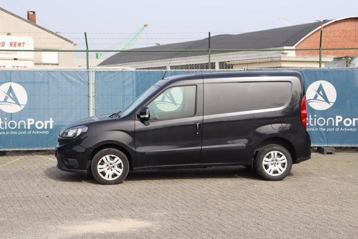 Veiling: Bestelwagen Fiat Doblo Diesel 95pk 2020 (Marge), Auto's, Bestelwagens en Lichte vracht, Ophalen