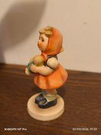 Goebel - Gerhard Skrobek - Figuur - Girl with doll - TMK5 -