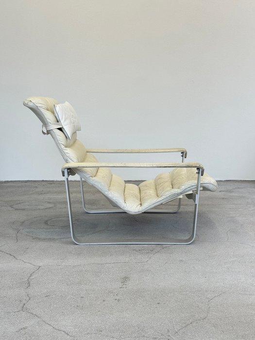 Asko - Ilmari Lappalainen - Fauteuil - Pulkka - Cuir, Métal, Antiek en Kunst, Antiek | Meubels | Stoelen en Sofa's
