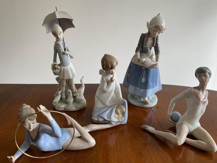 Lladró - Beeldje - Set Lladro porseleinen beeldjes (5) -, Antiek en Kunst, Antiek | Glaswerk en Kristal