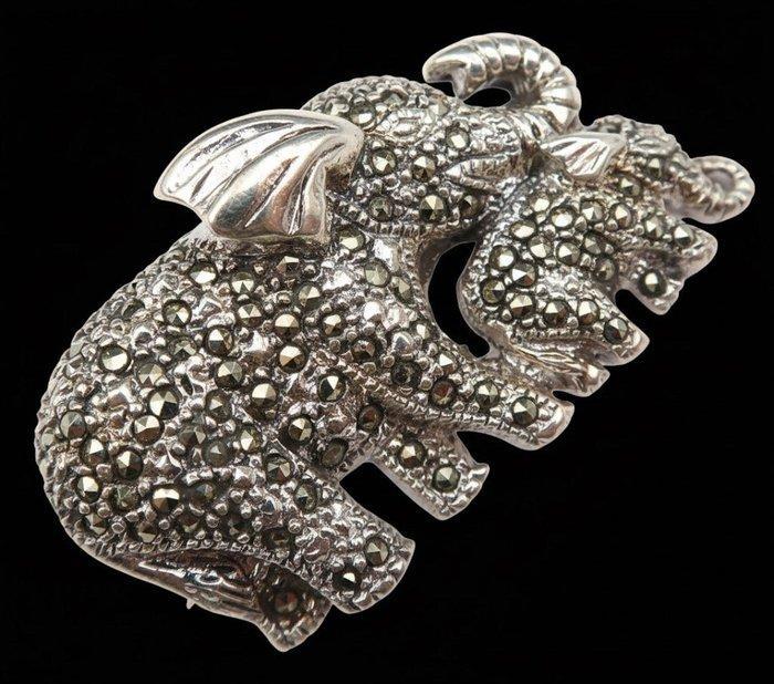 Zilver, Olifantenbroche in 925 zilver & Marcassite: Wijsheid, Antiek en Kunst, Antiek | Boeken en Manuscripten