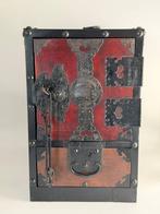 Kabinet - Hout, IJzer - Japan - Zware scheepskist kast