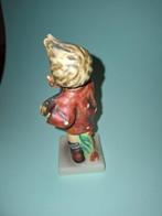 Goebel - Beeldje - Hummel meisje met gitaar - TMK6 -