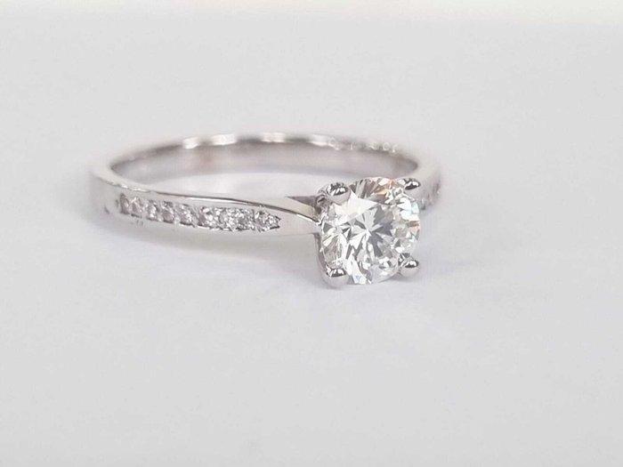 Bague de fiançailles - 18 carats Or blanc - 0.70ct. tw., Handtassen en Accessoires, Antieke sieraden