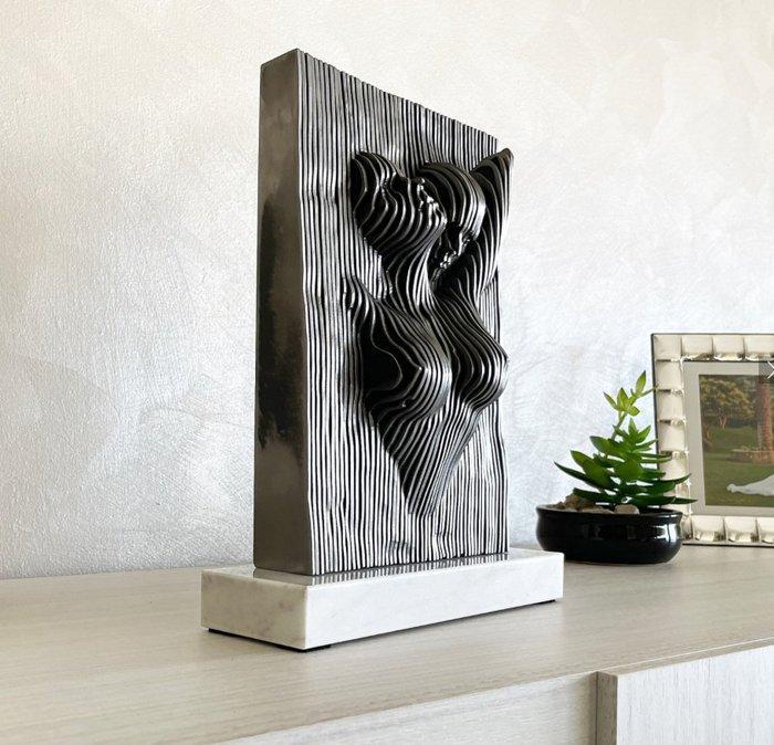 Filippo Pietro Castrovinci (XX) - Labbraccio, Antiek en Kunst, Kunst | Designobjecten