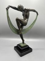Max le Verrier - sculptuur, Folie - 30 cm - Marmer, Metaal