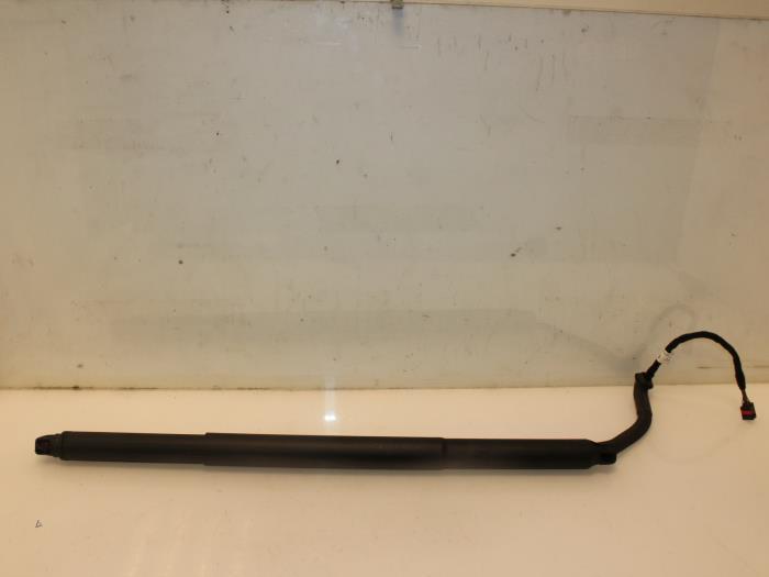 Achterklep motor Volkswagen Tiguan O95637, Auto-onderdelen, Carrosserie