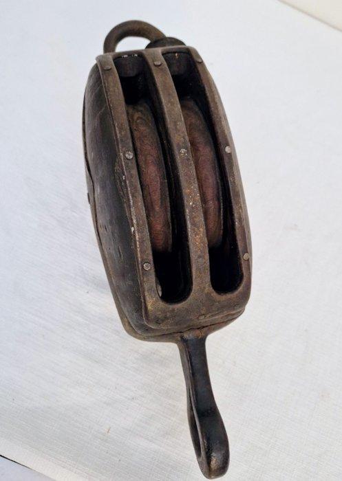 Ship’s pulley - oude grote katrol - Hout, IJzer, Antiek en Kunst, Curiosa en Brocante