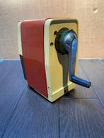 Mitsubishi Pencil Co., Ltd. - Puntenslijper Mid-century