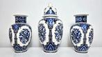 Vase (3) - Delfts Blauw - Kaststel - Ensemble rare incluant