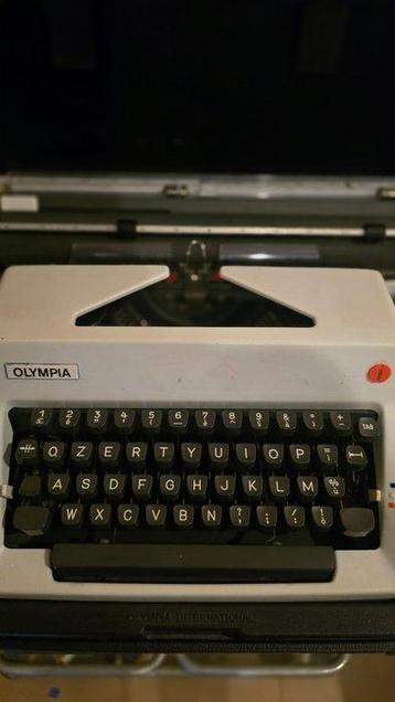 Olivetti - Olivetti - SM9 - Machine à écrire - 1960-1970