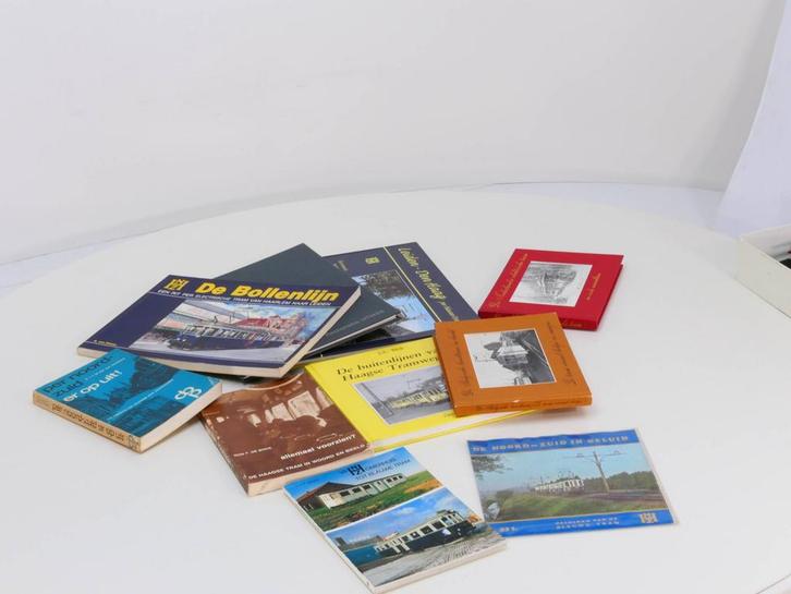 Verzameling boeken Spoor en tramwegen omgeving Leiden Den..., Boeken, Vervoer en Transport, Nieuw, Ophalen of Verzenden