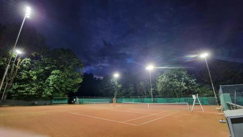 LED verlichting dubbele tennisbaan meer dan 300 LUX met 16 s, Zakelijke goederen, Overige Zakelijke goederen, Verzenden