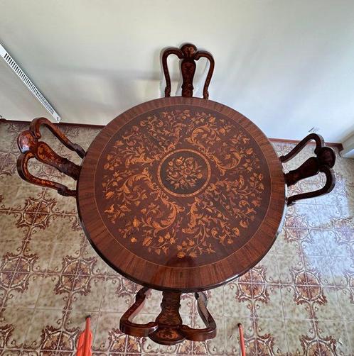Eettafel (5) - Hout - Zet de tafel en stoelen neer., Antiek en Kunst, Antiek | Overige Antiek