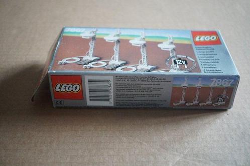 Lego - Trains - 7867-1 - vintage 12V Train Light Posts NEW, Kinderen en Baby's, Speelgoed | Duplo en Lego