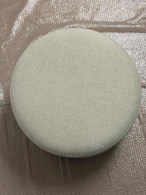 noo.ma | Folk Pouf - niedrig | Sitzplätze | Beige | Design |, Antiek en Kunst, Kunst | Designobjecten
