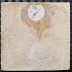 Carreau - Carreau de faïence ancien avec un marchand et une, Antiek en Kunst