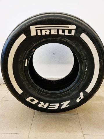 Band (1) - Pneumatico Pirelli - Formula Uno beschikbaar voor biedingen