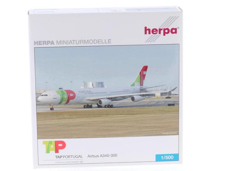 Schaal 1:500 Herpa 508186 TAP Portugal Airbus A340-300 Re..., Hobby en Vrije tijd, Modelbouw | Vliegtuigen en Helikopters, Zo goed als nieuw