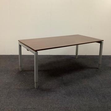 Tweedehands verstelbaar bureau 180x90 cm, Donker bruin blad, Bureau