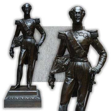 France - réplique, grande sculpture bronze sur socle en