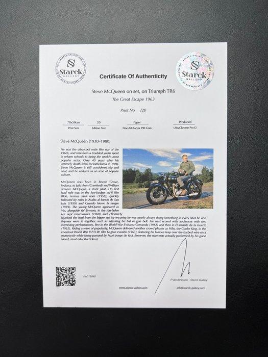 The Great Escape (1963) - Steve McQueen on set, on Triumph, Verzamelen, Film en Tv