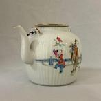Late Qing-dynastie famille-rose figuurtheepot,, Antiek en Kunst
