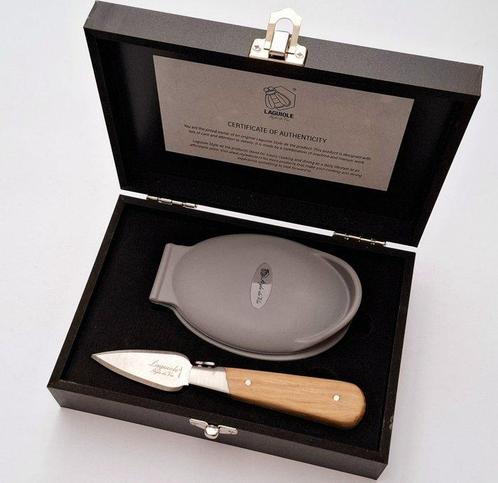 Laguiole - Oyster Knife & Oyster holder - Oak Wood handle -, Antiek en Kunst, Antiek | Keukengerei