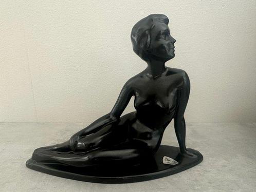 Villeroy & Boch - Figure - Sitting nude - Faïence, Antiek en Kunst, Antiek | Glaswerk en Kristal